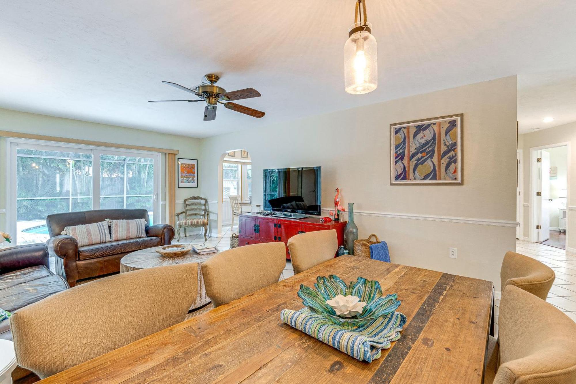 Venice Home With Pool, Private Beach Access With Fee! Exterior photo